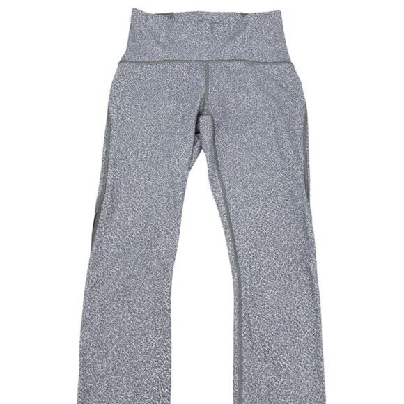 LULULEMON Train Times 7/8 Pant *25" Sz 4 Fractal Alpine White Black - Picture 3 of 7